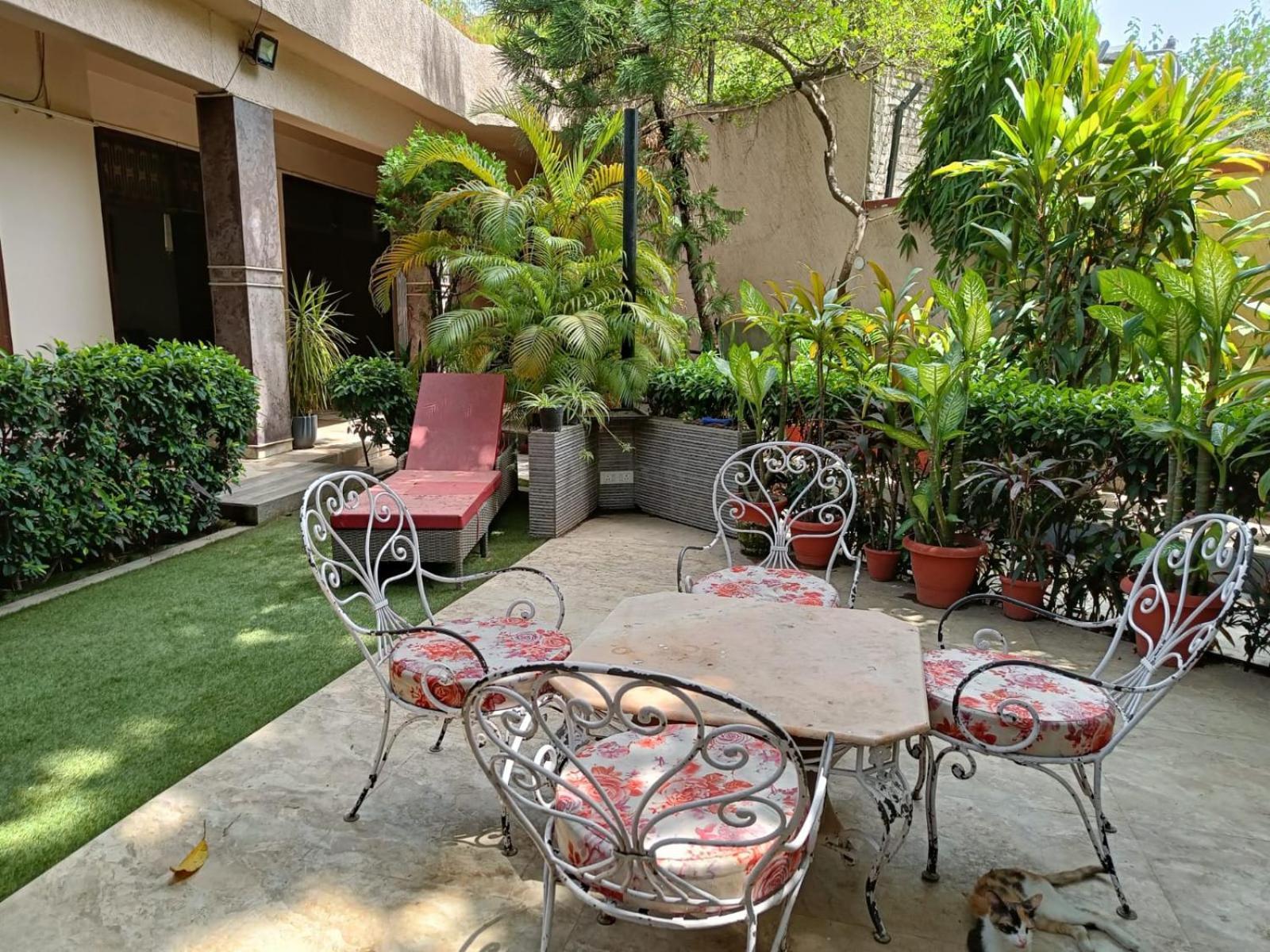 Homestay In Connaught Place New Delhi Exteriör bild